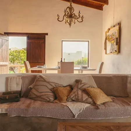 Casa Maja لاجاريس