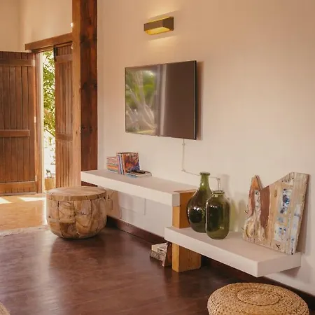 Casa Maja * لاجاريس