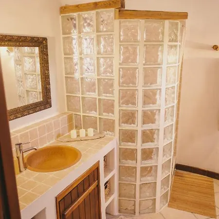 فيلة Casa Maja *